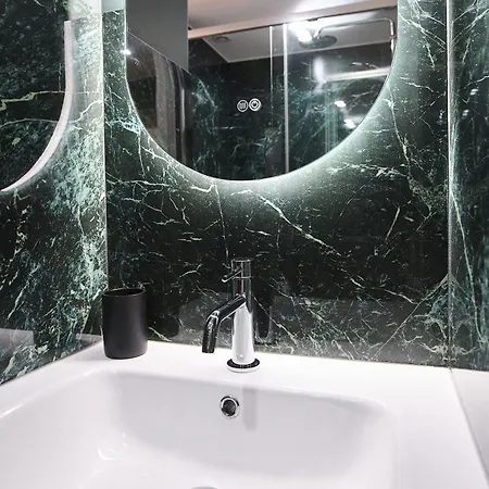 Boutik Boheme - Triplex Monceau パリ